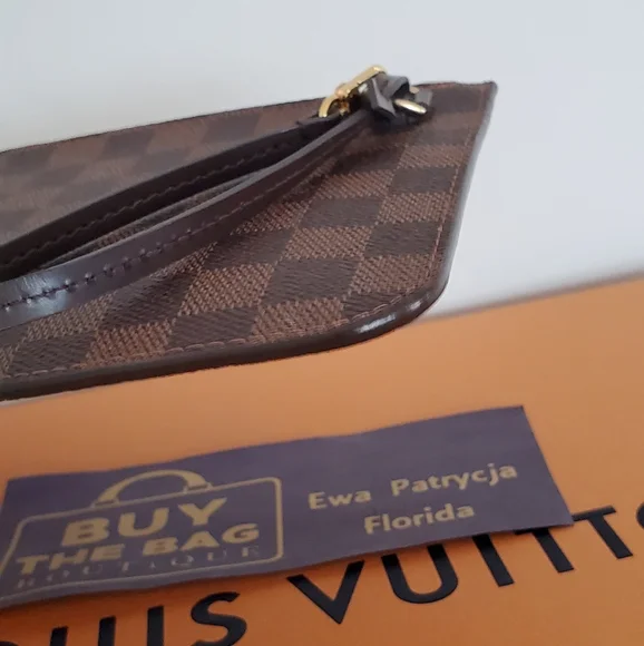 Louis Vuitton Neverfull MM GM pouch - Picture 10 of 14